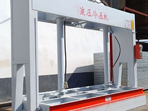 點(diǎn)擊查看詳細(xì)信息<br>標(biāo)題：50噸冷壓機(jī) 閱讀次數(shù)：512